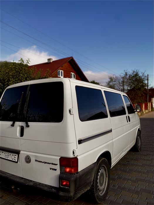 Восьми місне таксі