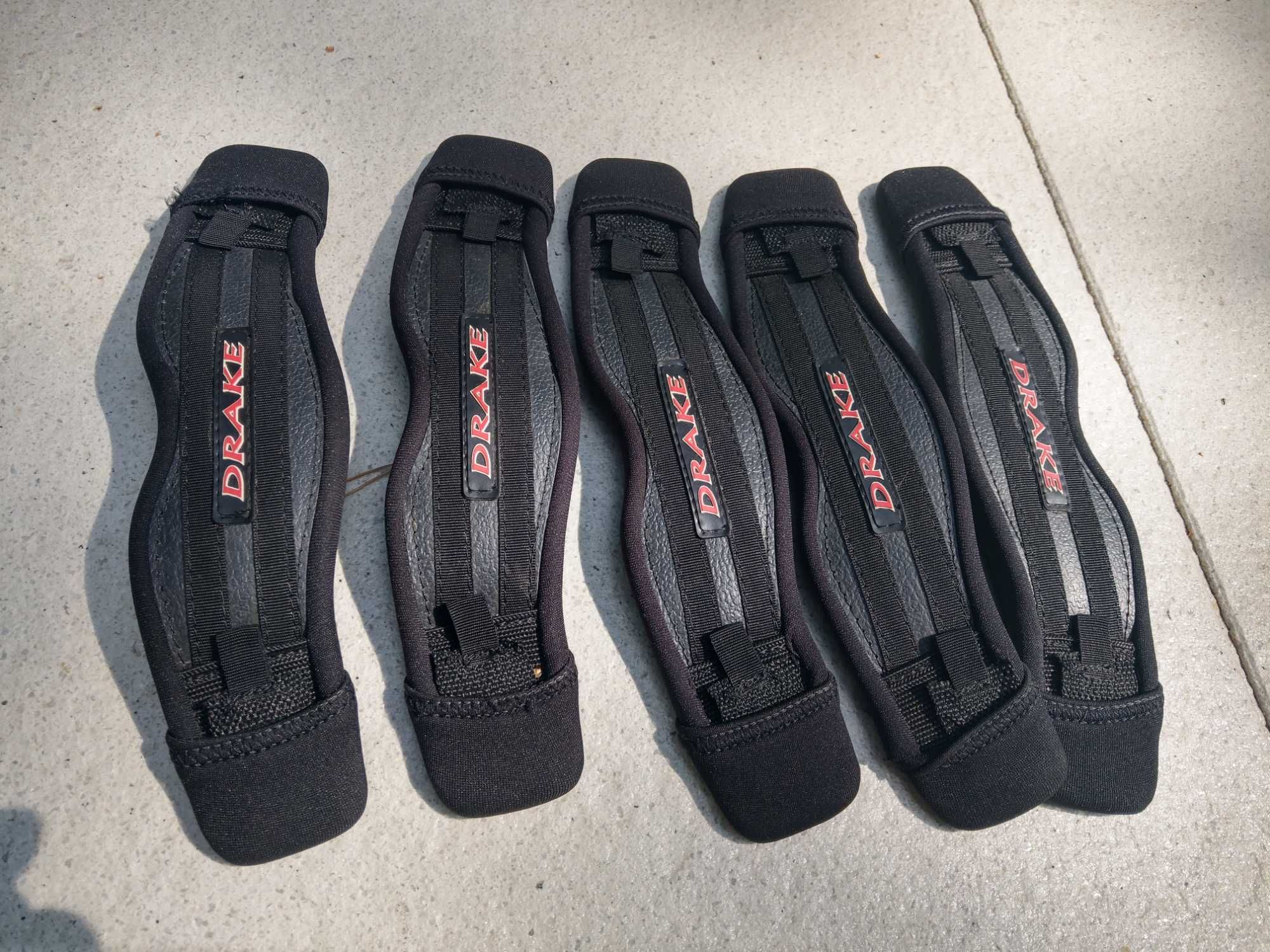 Footstrapy strapy
