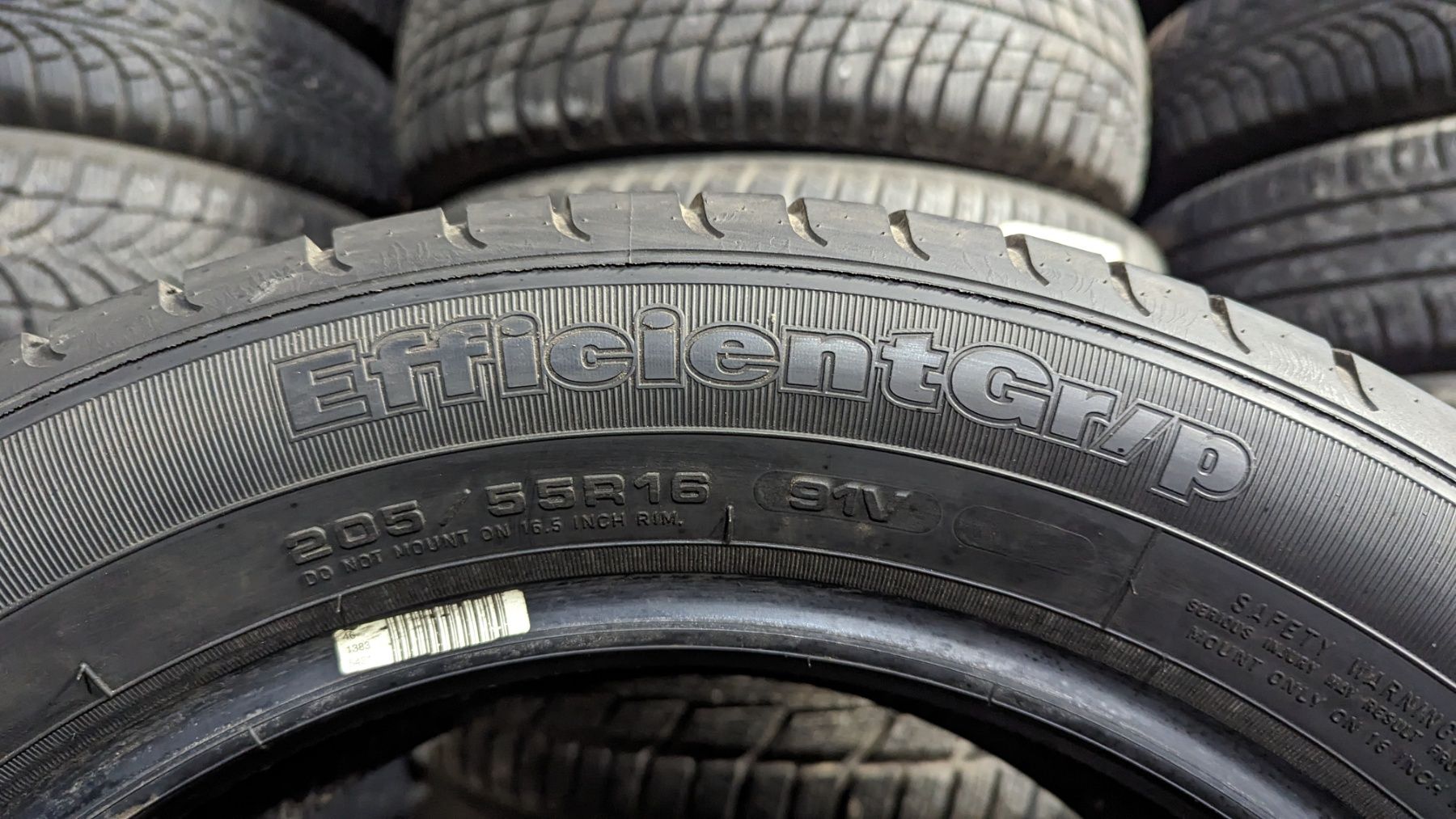 Шина 205/55 R 16 Good Year Efficient Grip. Одне колесо. Розпаровка.
