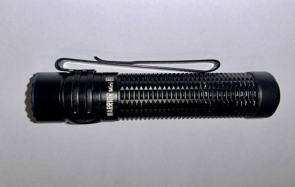 Latarka taktyczna  /EDC  Olight Mini Warior 3