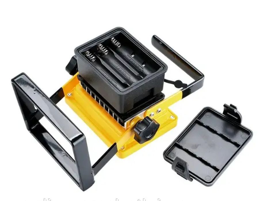 Ручной LED фонарь ліхтар прожектор 100W 3 аккумулятора 18650 Bl 204