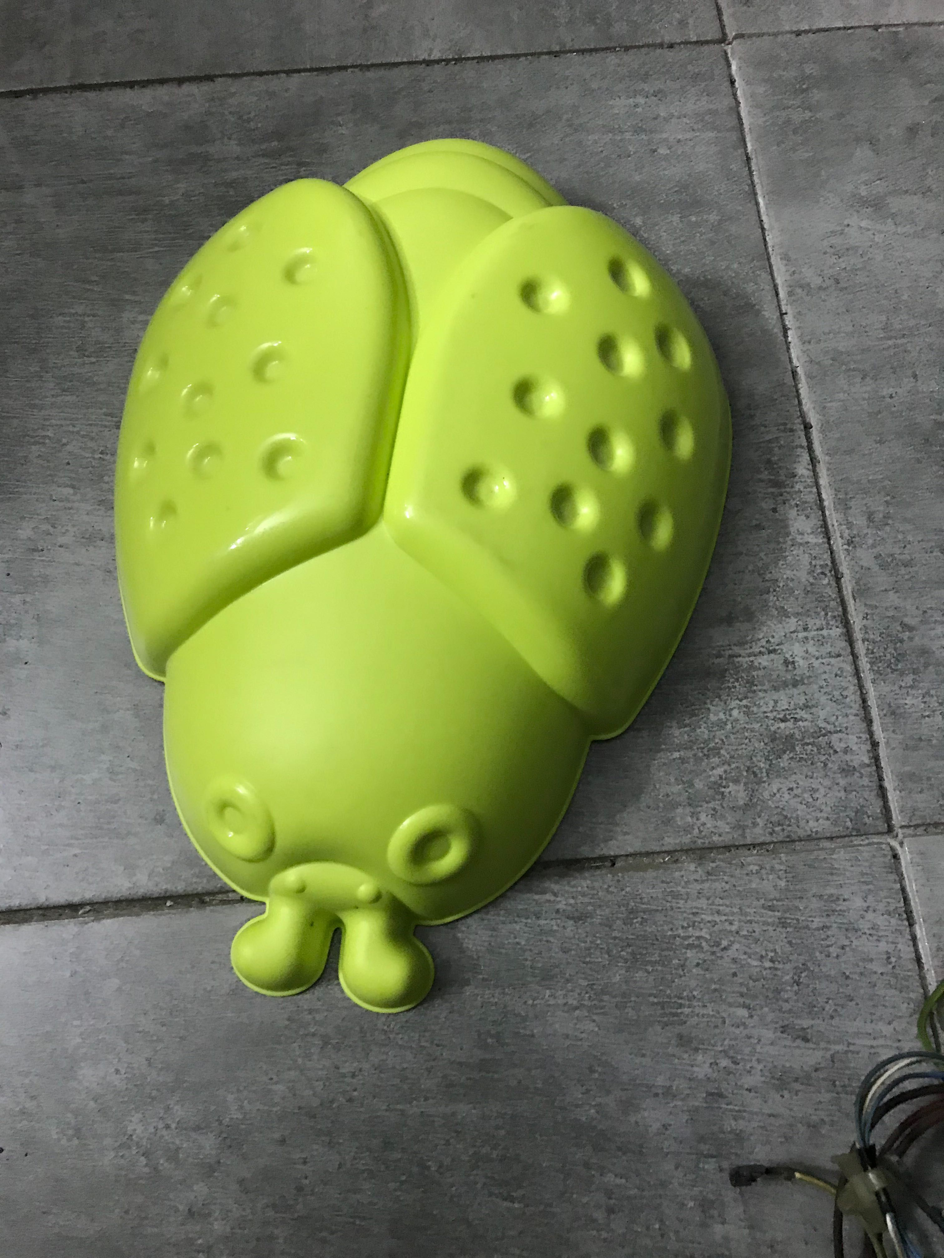 Lampka ścienna biedronka
