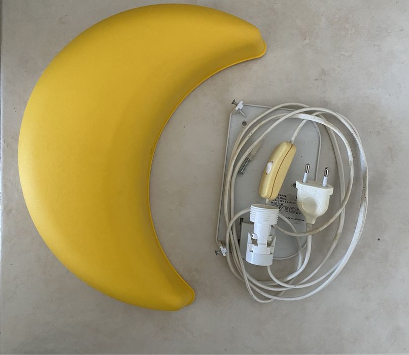 Candeeiro Lua Ikea para quarto criança