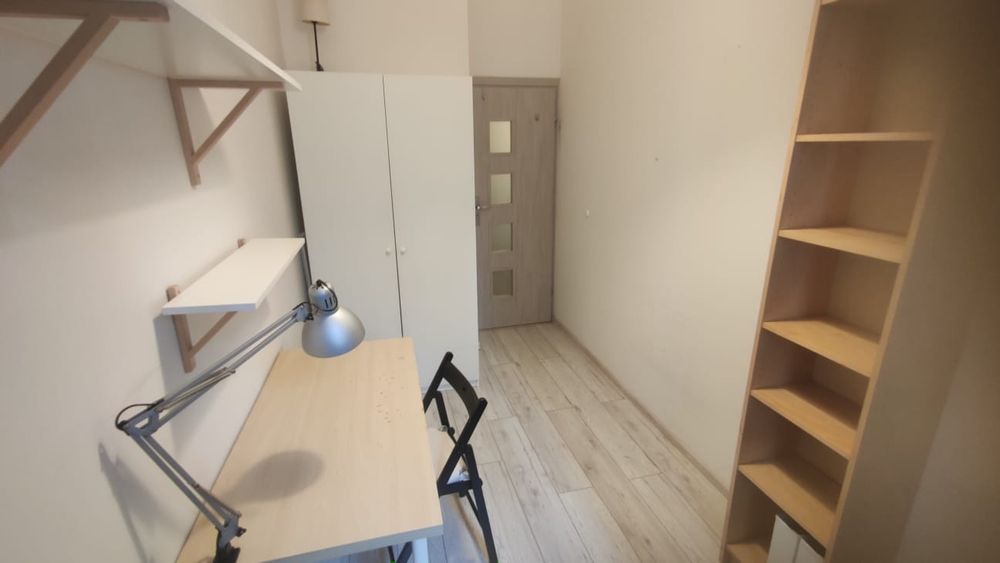 Pokój Łódź, Stare Polesie, Al. 1 Maja 39, I piętro, miejsce parkingowe