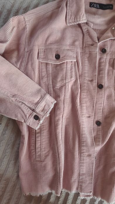 Стильная куртка/ ветровка Zara. Пудровая куртка оверсайз вельвет.