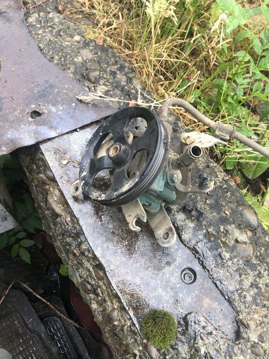 ГУР гідро підсилювач руля Toyota Corolla e120 1.6