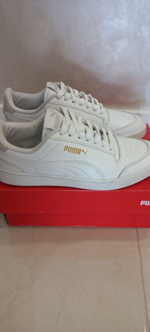 Кеди  Puma  розмір 38,5