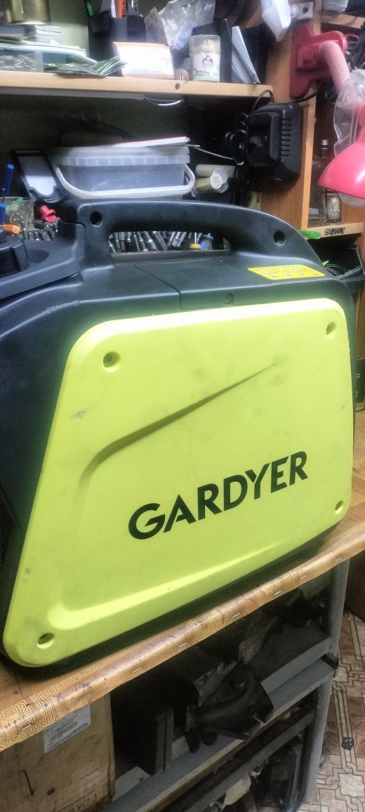 Генератор Gardyer GI200
