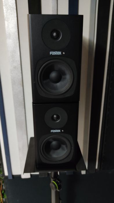 Colunas Fostex PM0.5D
