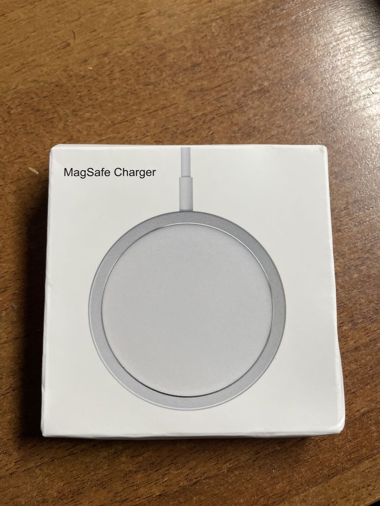 Зарядка MagSafe Charger