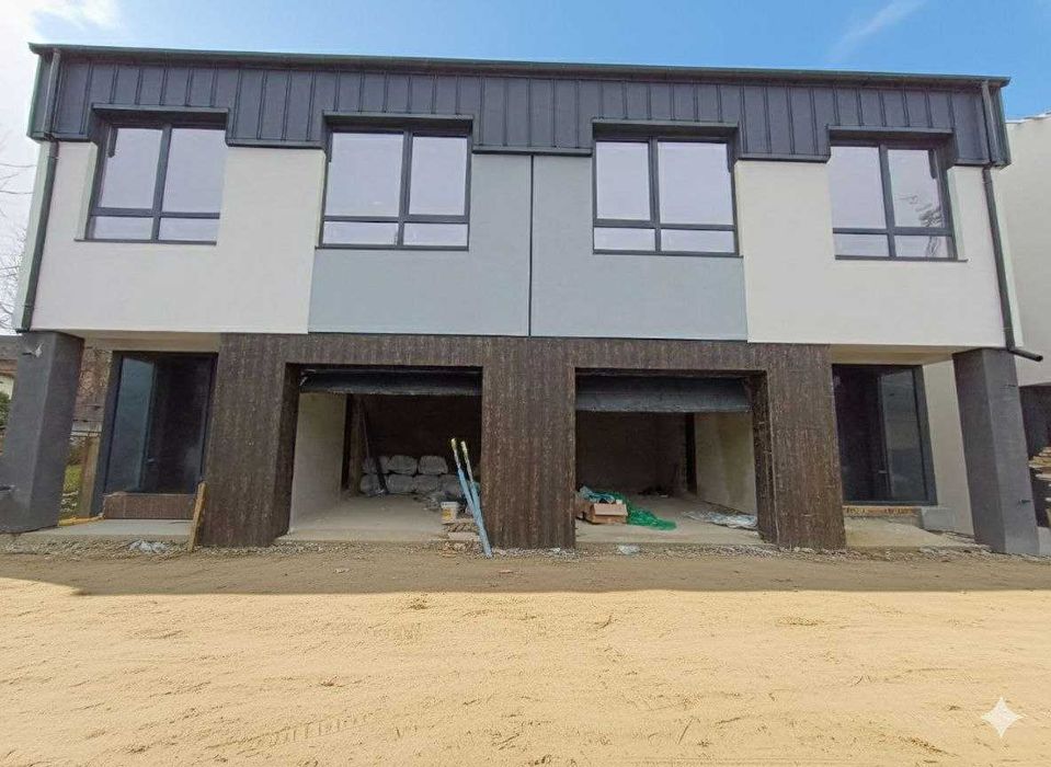 Продаж Duplex з гаражем - 160м2. Центр міста