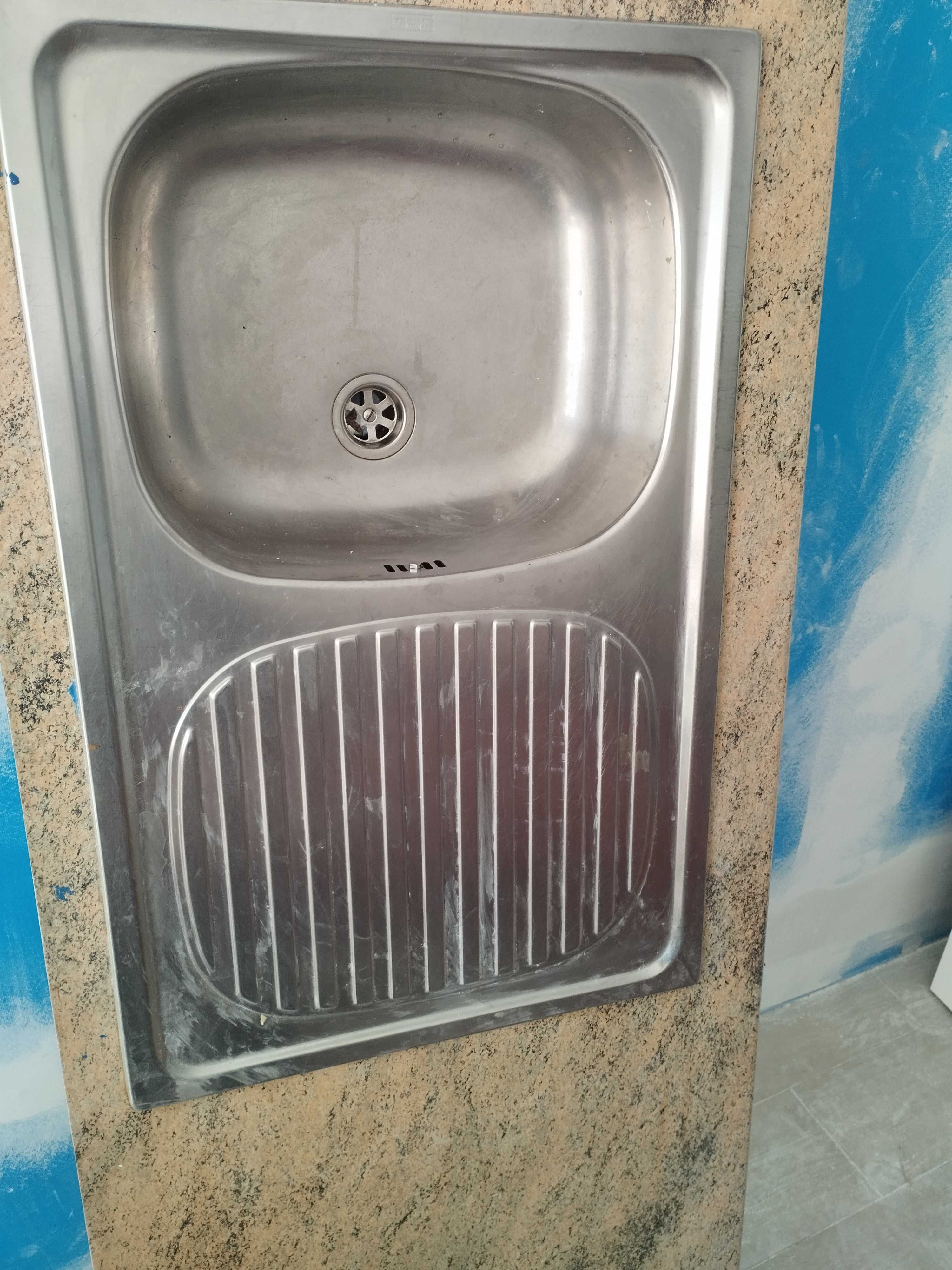Lava loiça com bancada