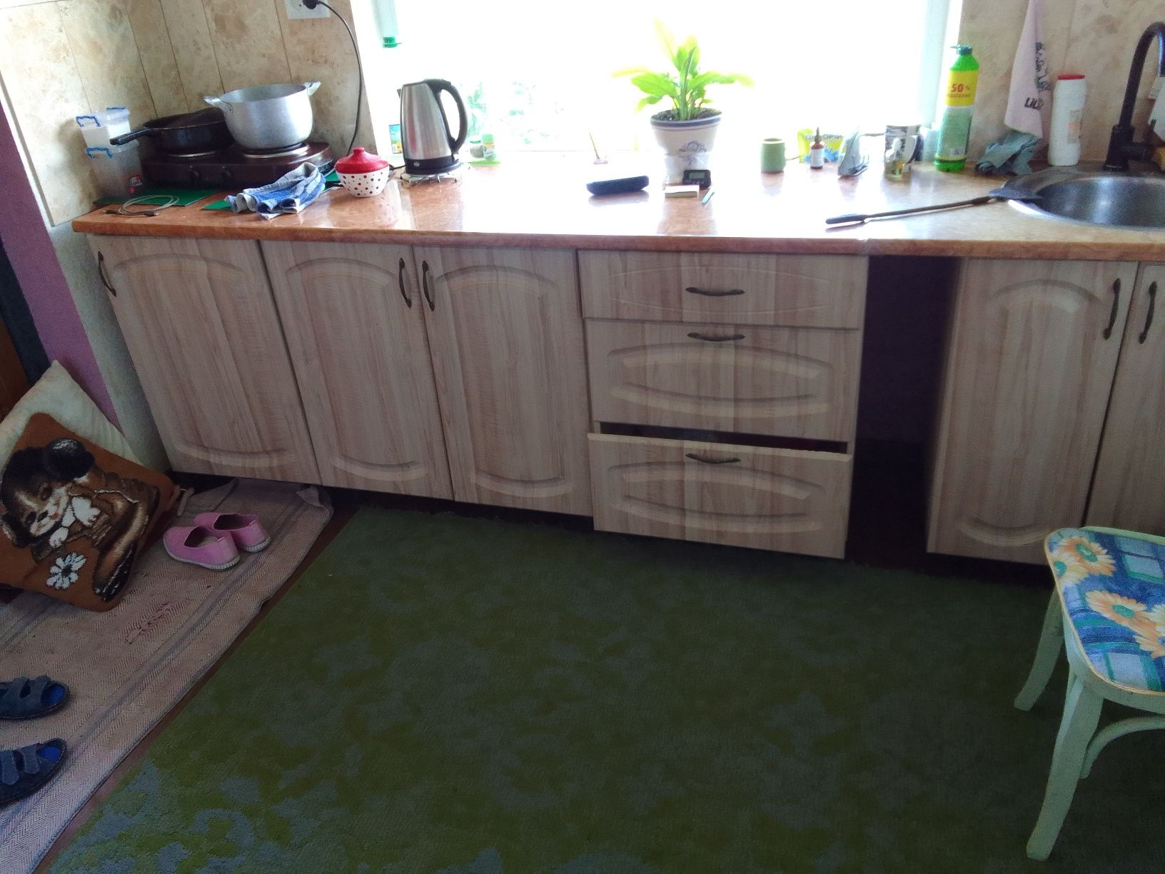 Продам будинок в м.Городок Хмельницької області ,центр.все шагові дост