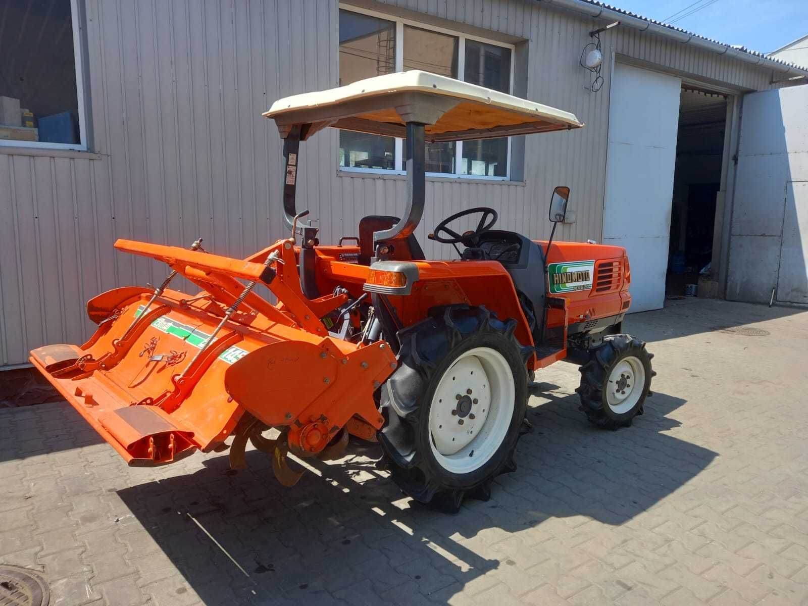 Japoński traktorek Hinomoto Kubota NX220 z glebogryzarką 4x4 22KM Rewe