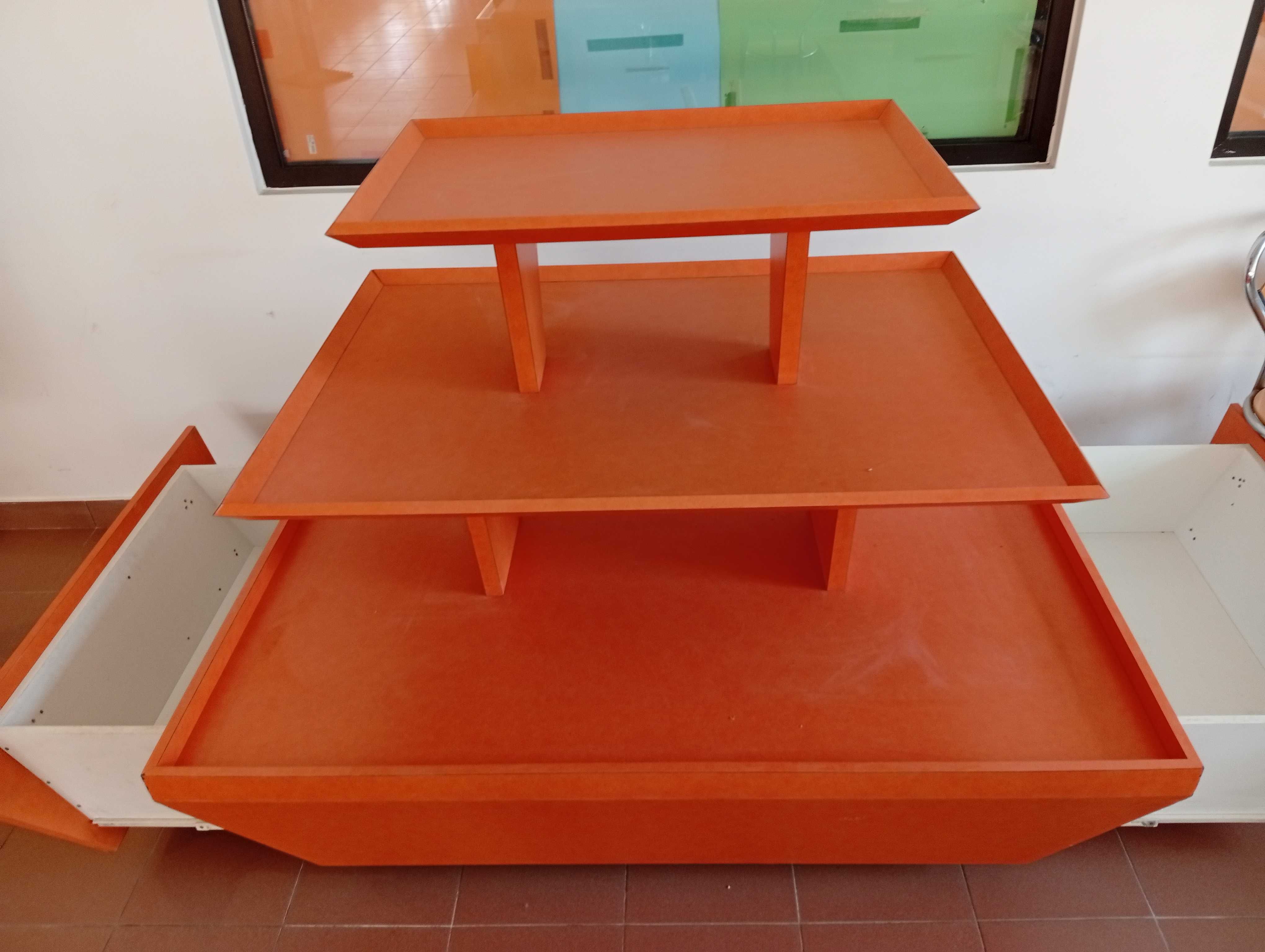 Expositor ilha para lojas