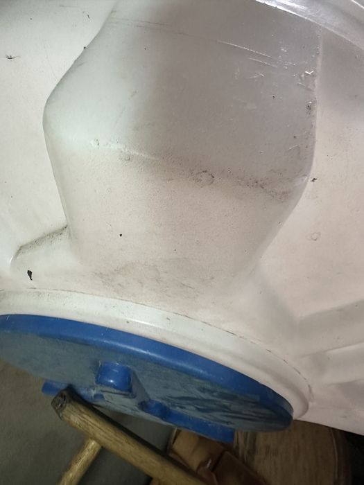 Емкість для питноі води