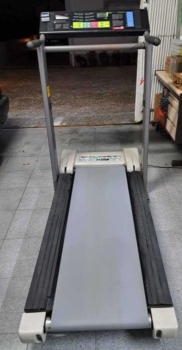 Passadeira BH Fitness Pro ACTION Explorer