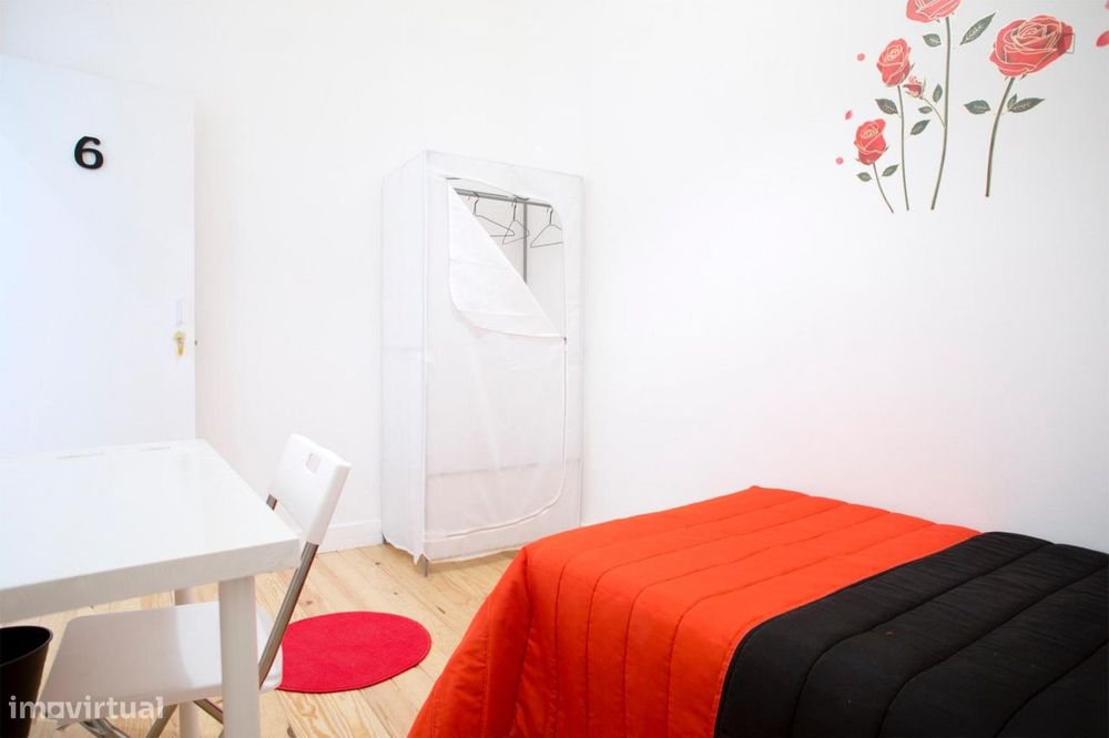 73150 - Quarto com cama de solteiro em...