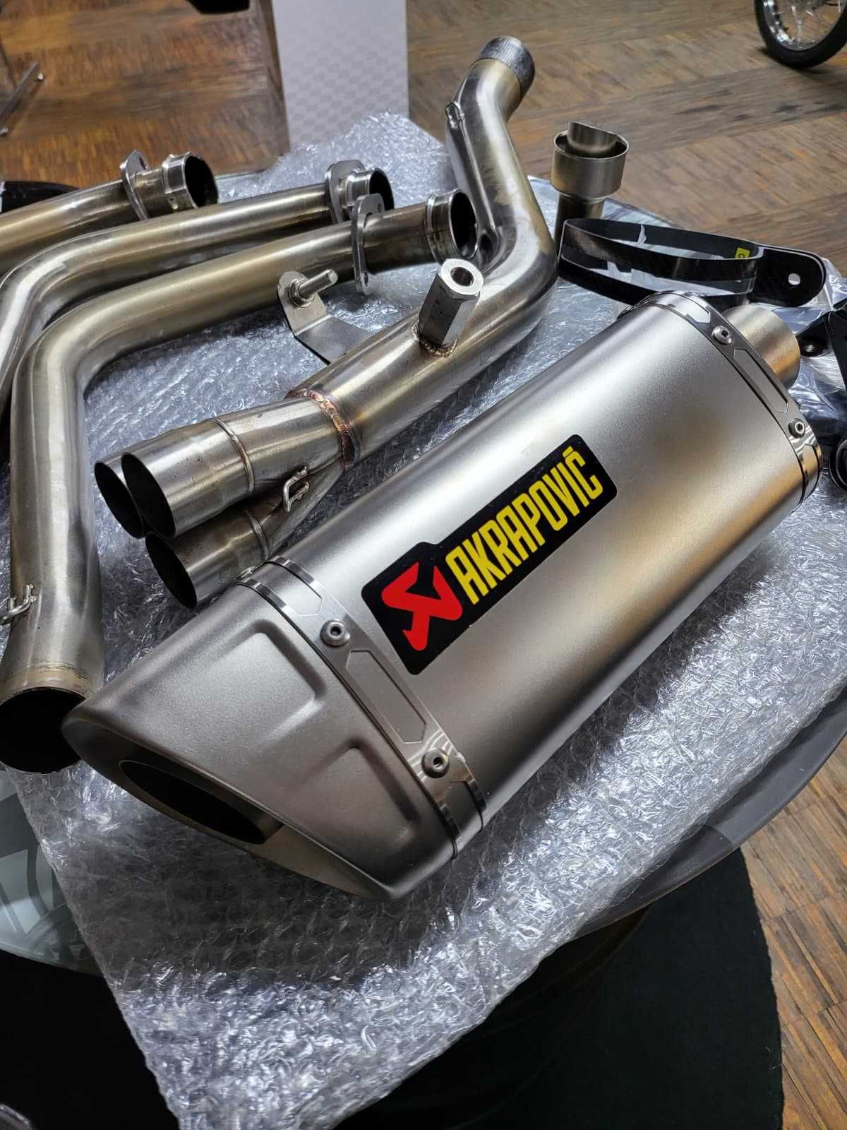Escape Akrapovic Yamaha MT 09