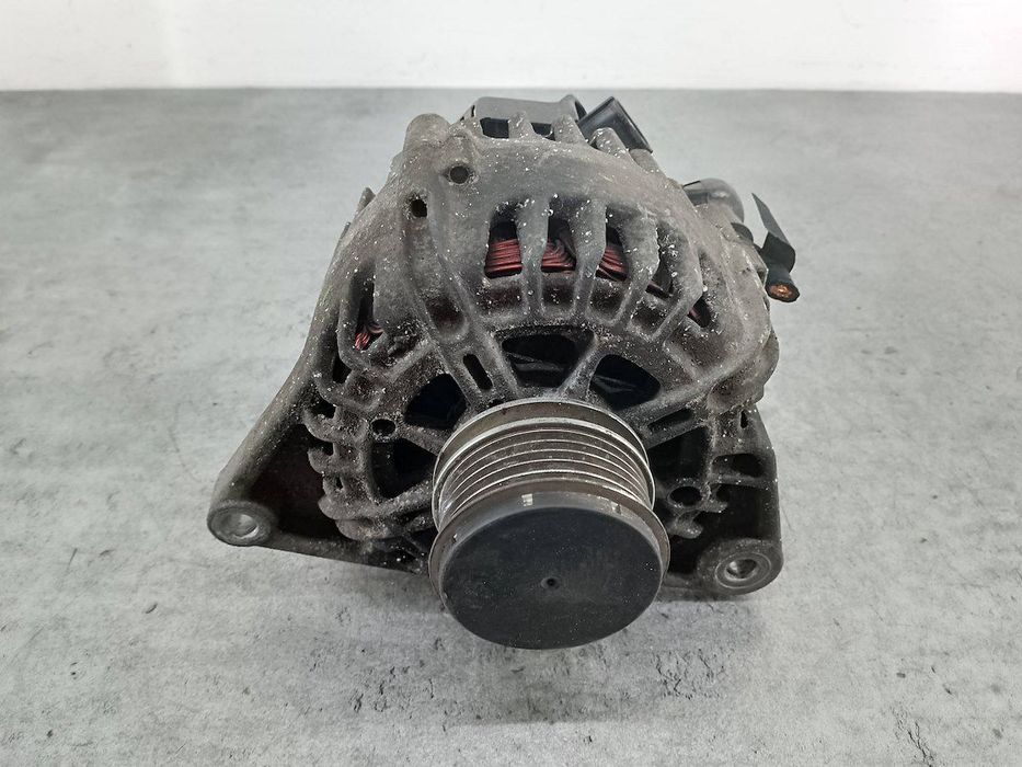 ALTERNATOR HYUNDAI I30 I CW 37300-2A600 TG12C090  VALEO 1.6 CRDI