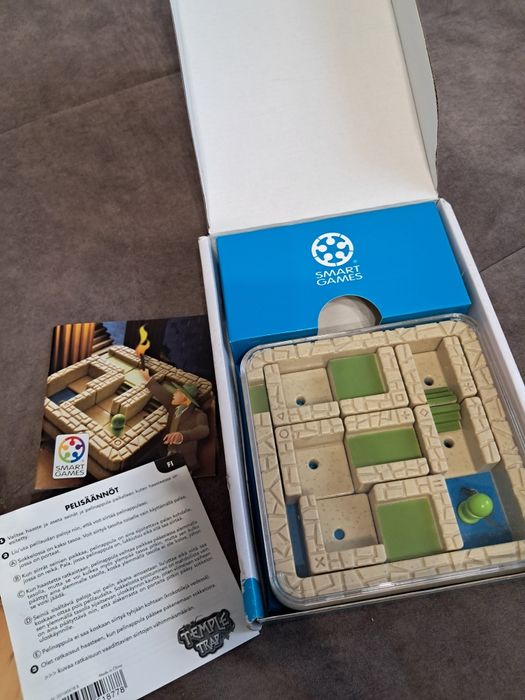 Temple trap smart game