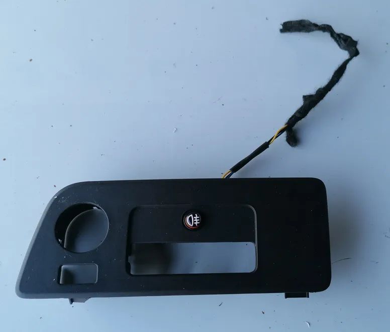 CHEVROLET CORVETTE C7 Z06 17r OSŁONA PANELU AMG83482