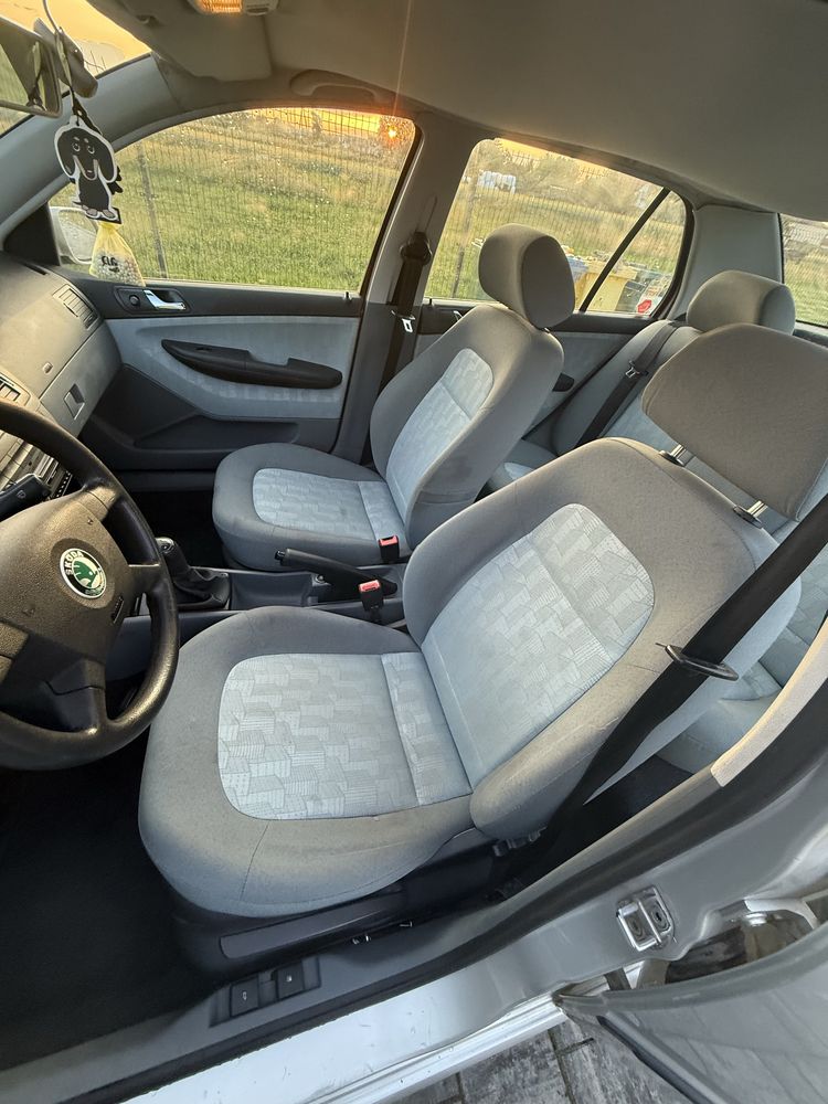 Skoda Fabia salon Pl