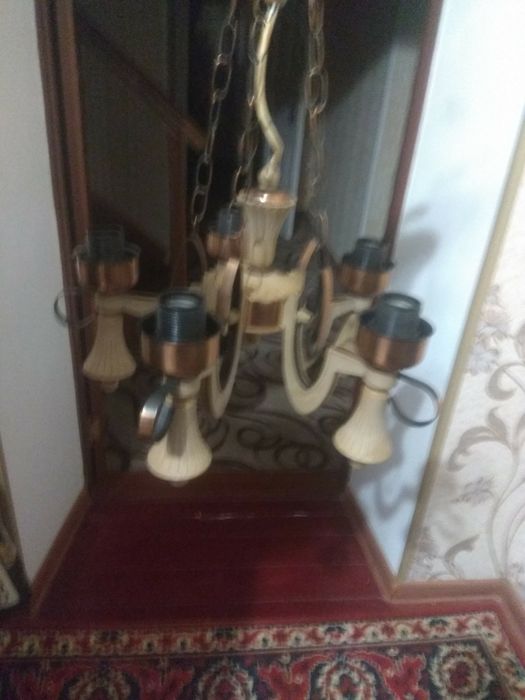 Люстра СССР  на пять плафонов
