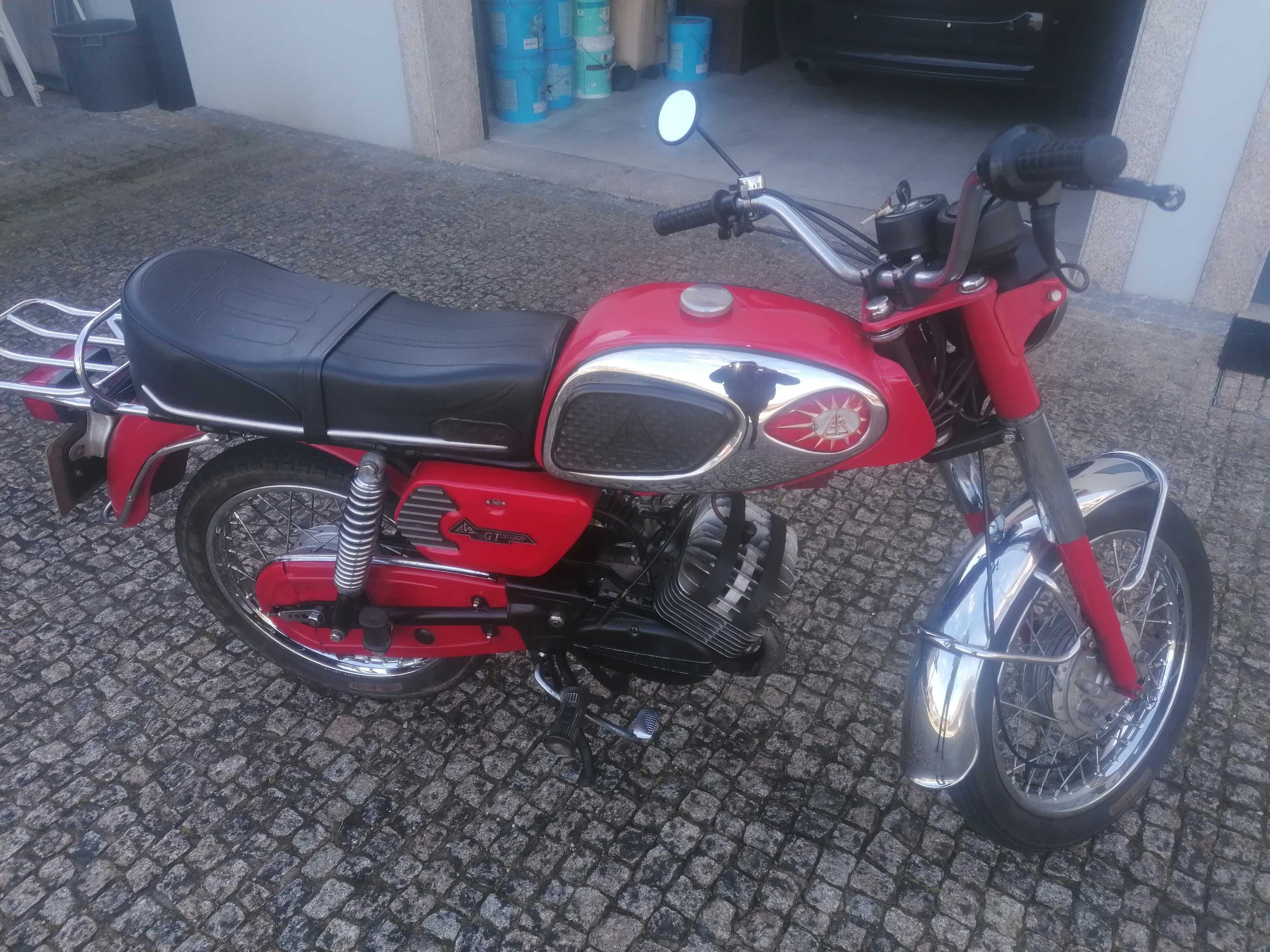Vendo EFS GtSuper com motor V5 Restaurada
