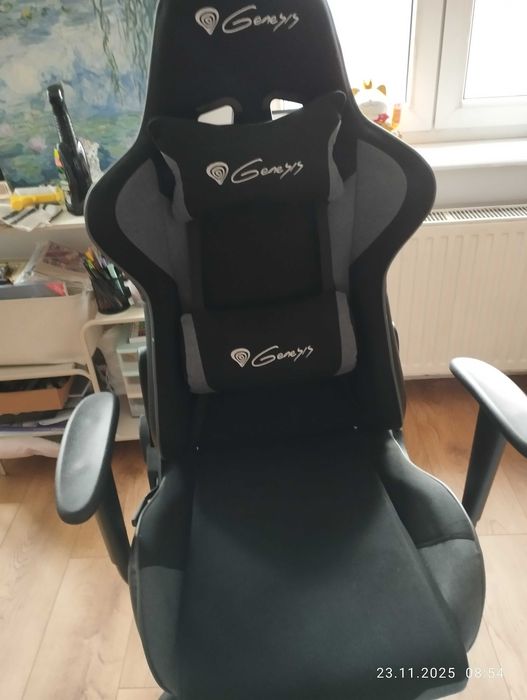 Fotel gamingowy stan dobry