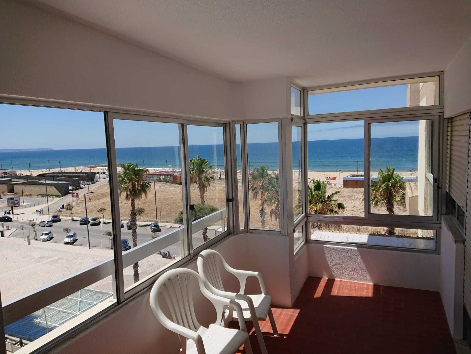 Apartamento T2 Costa da Caparica - 50 metros da Praia