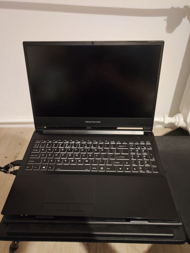 Laptop Dream Machines / Clevo Ryzen 9/32GB/1,5GB SSD/RTX2070