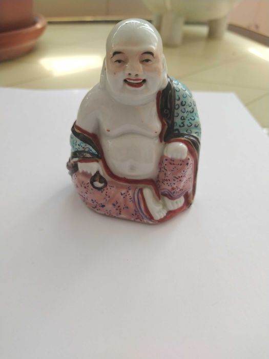 Buda e Confúcio em porcelana chinesa