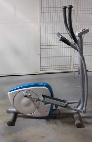 Maquina de exercícios Elíptica FC400 Domyos