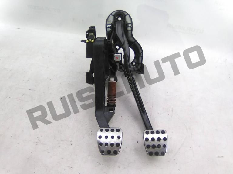 Conjunto Pedais (travão/embraiagem) A2049_00702 Mercedes E S212
