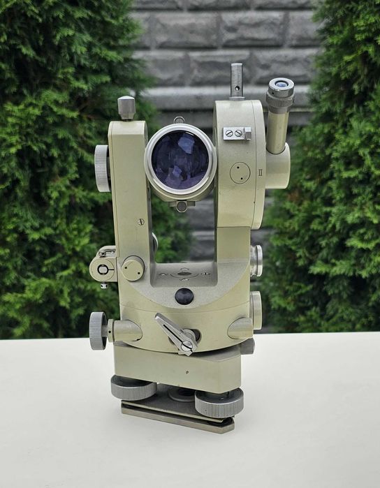 Teodolit Carl Zeiss Jena THEO 120