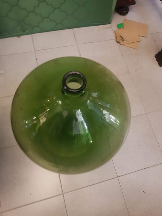 Grande garrafao de 60 litros antigo