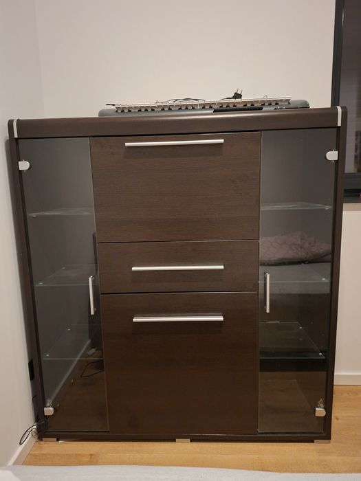 Komoda barek z podświetleniem