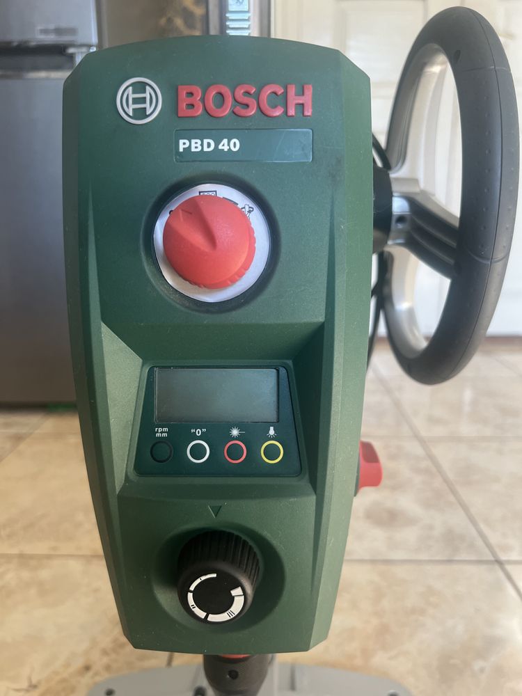 Сверлильный станок настольный Bosch PBD 40