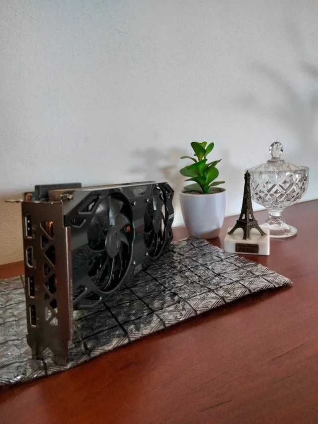 RTX 2070 Super Evga • Placa Gráfica