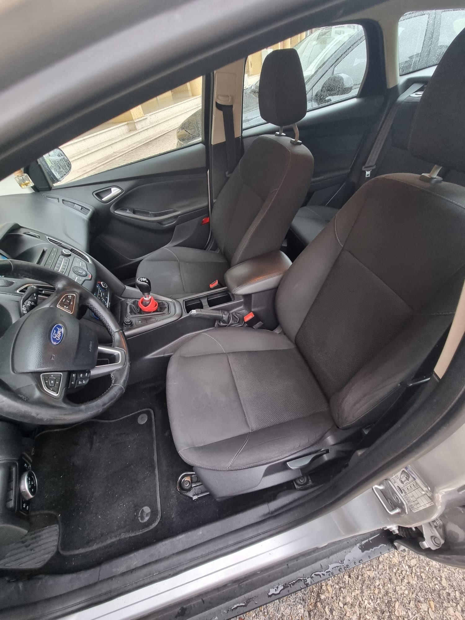 Ford Focus 1.5 TDCi 120cv 2015 - Nacional, económico e fiável!