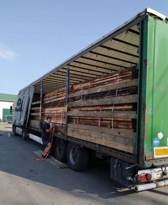 Дошка соснова необрізна 40 - ка свіжопил, пиломатеріали в наявності.