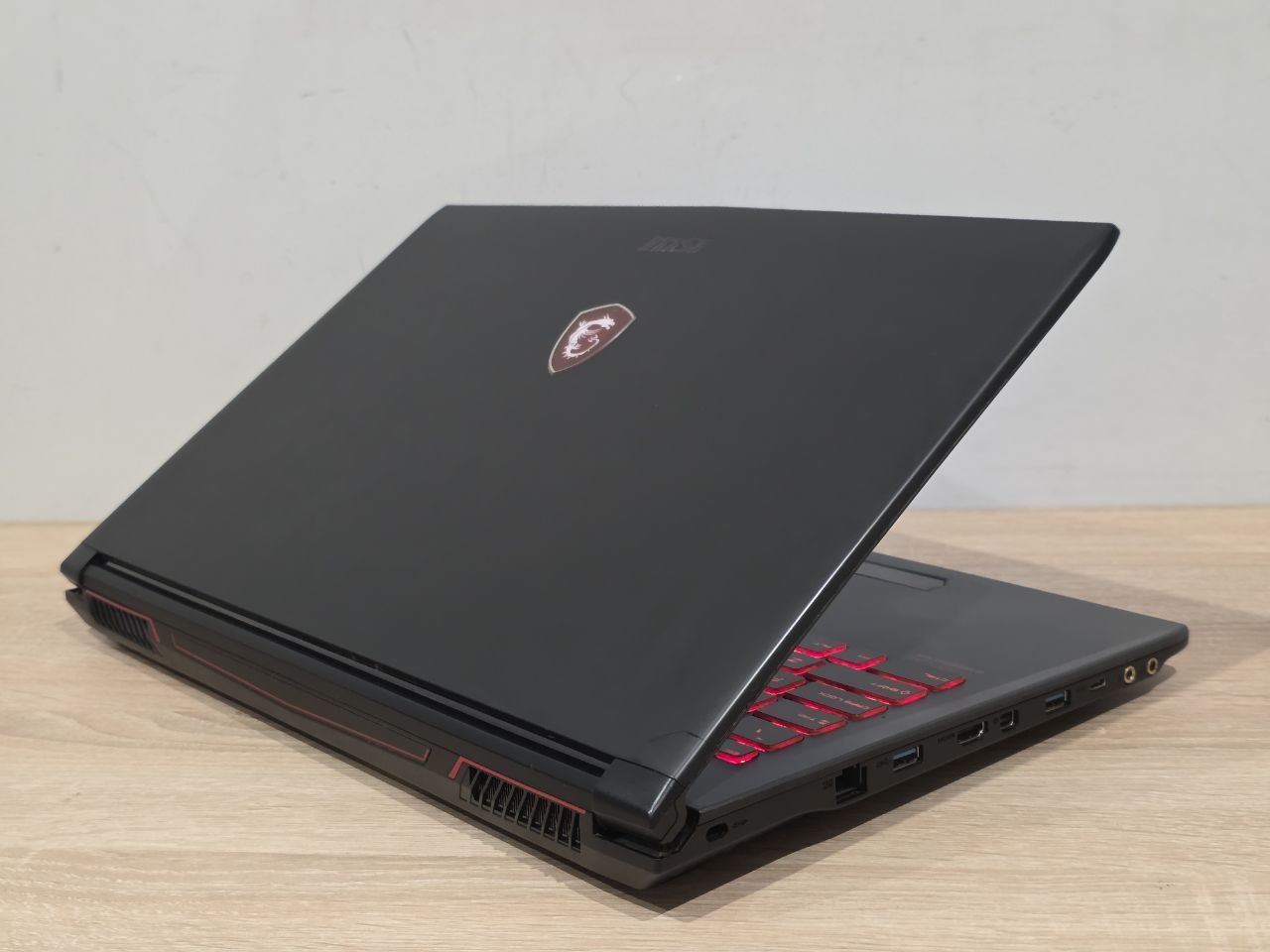 MSI GV62 GTX 1050(4GB) | i5-8300H | 8/256GB | Win 11 Pro