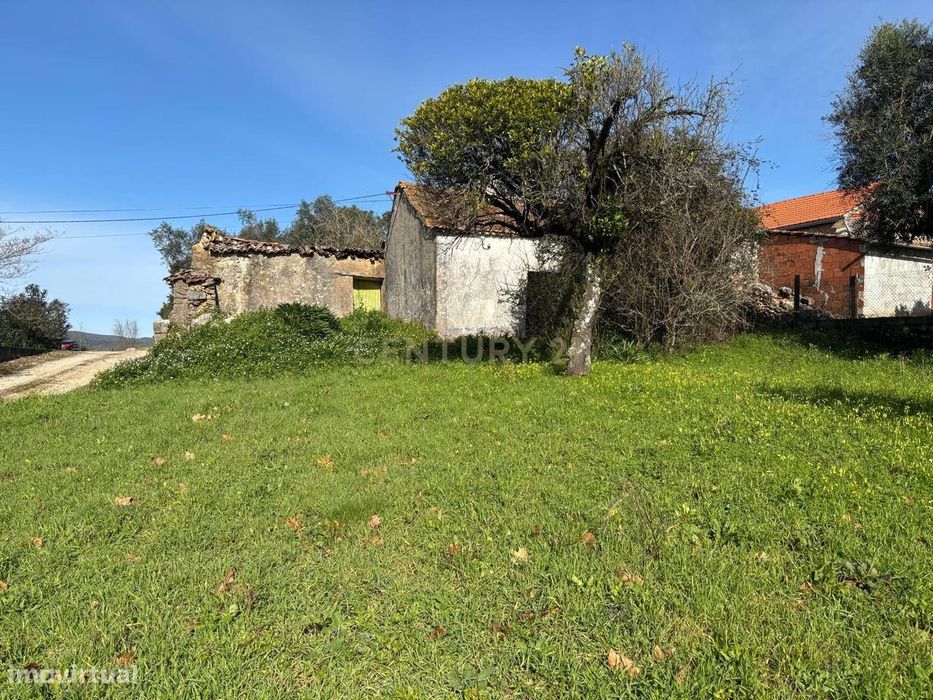 Casinha soalheira em Zambujais