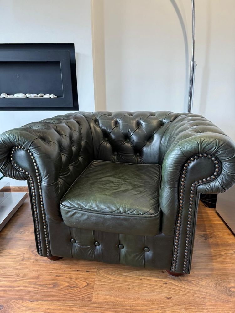 Zestaw Chesterfield dwie sofy i fotel sofa