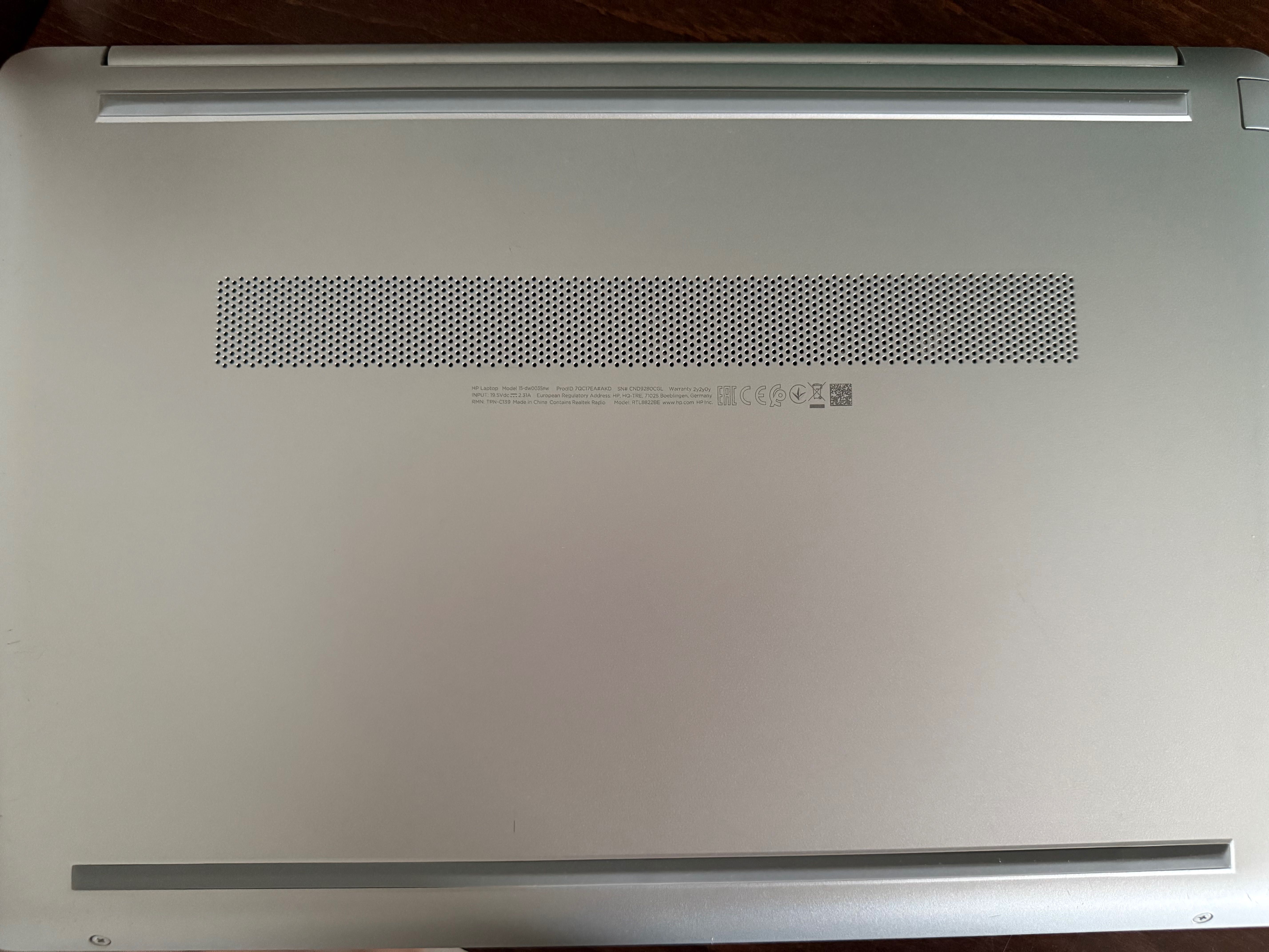 Laptop HP 15 i5 / 8 GB RAM / SSD 256 GB / Windows 11 / Bateria OK