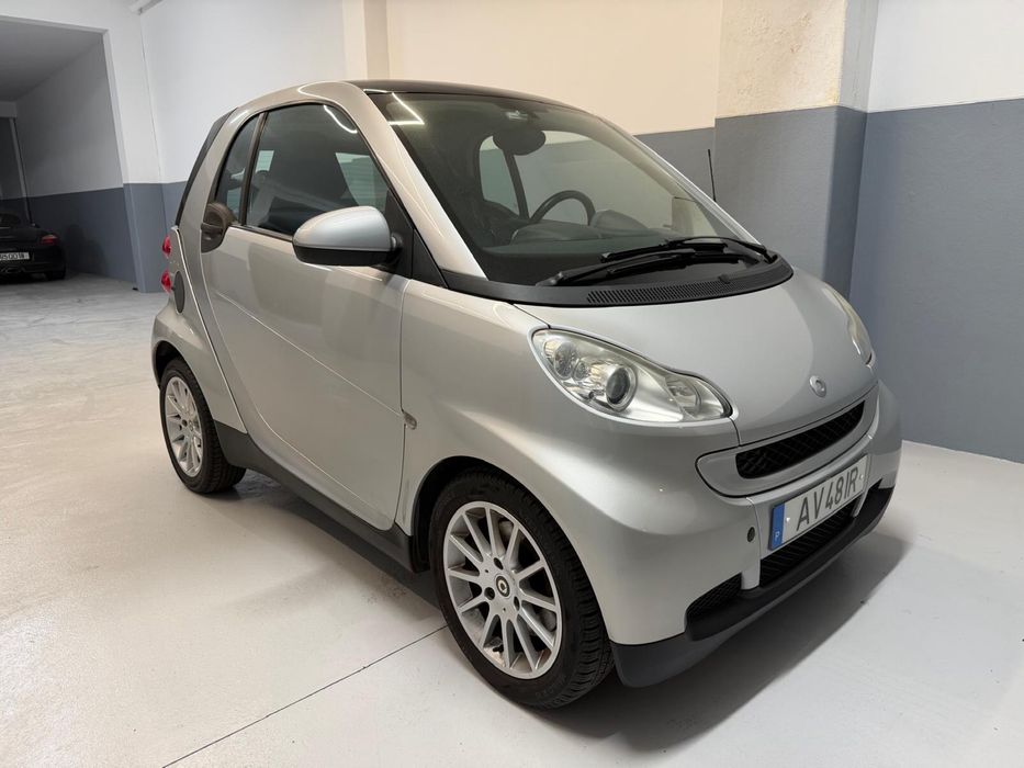 Smart fortwo gasolina como novo