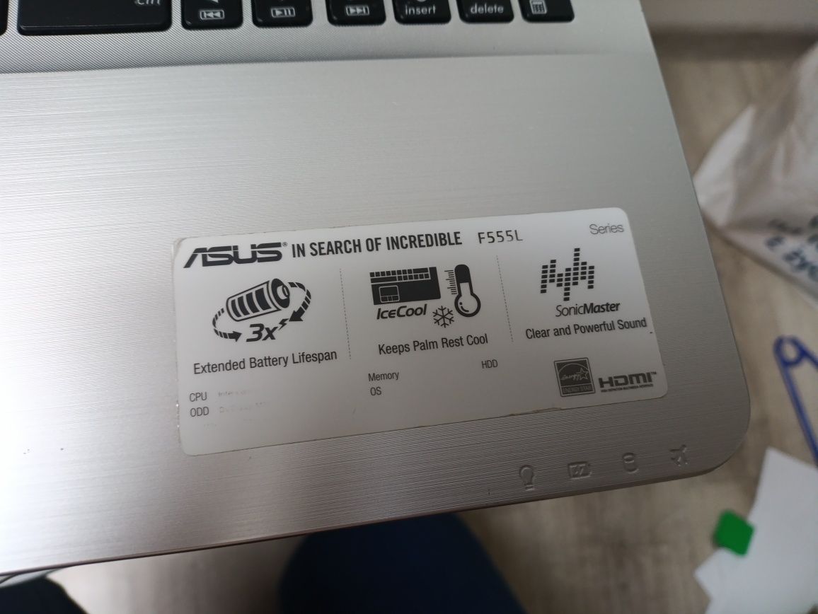 Laptop Asus F555L i5 NVIDIA920M