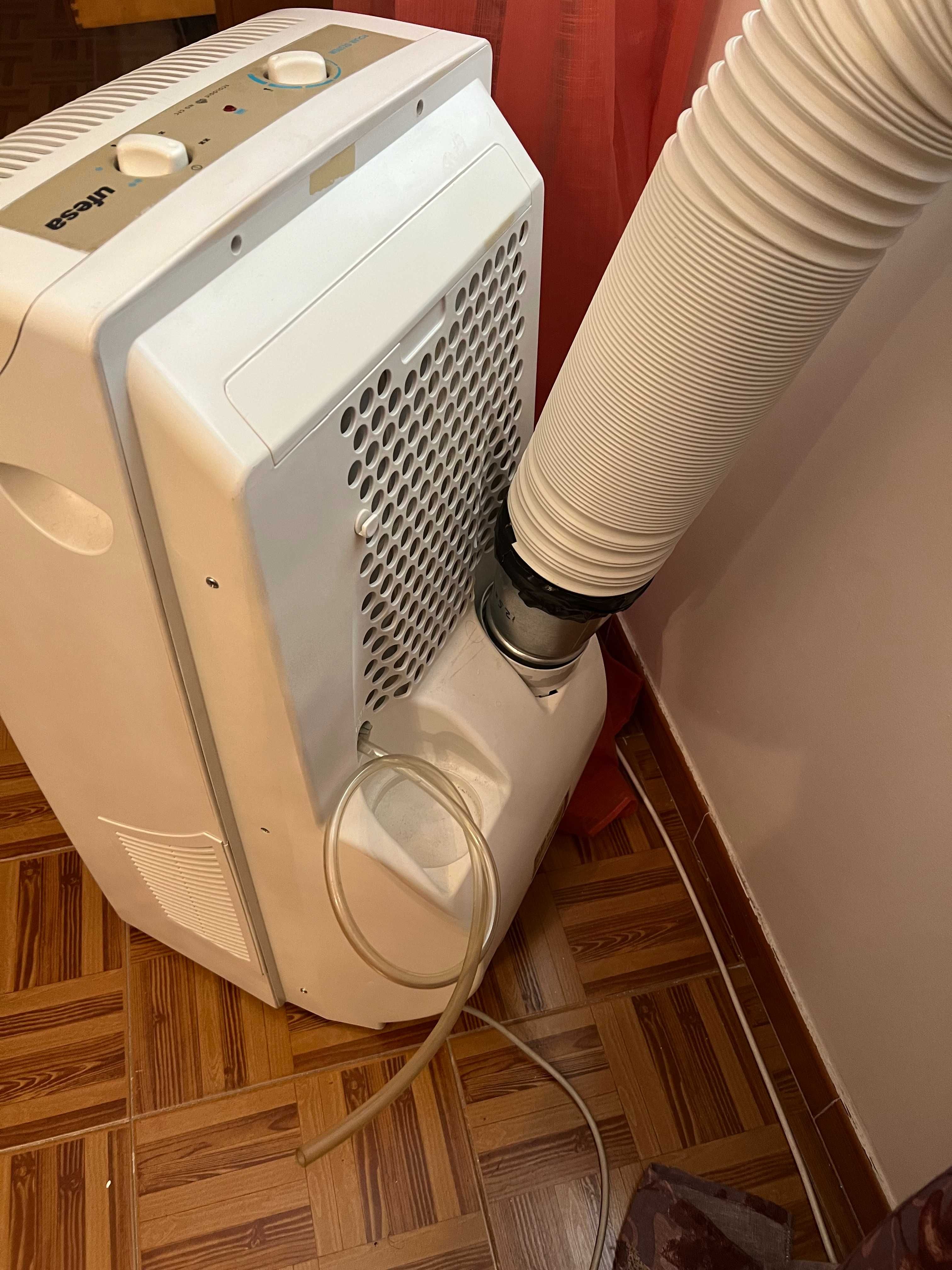 Ar Condicionado Portátil Ufesa Faz Frio , Desumidificador , Ventilador