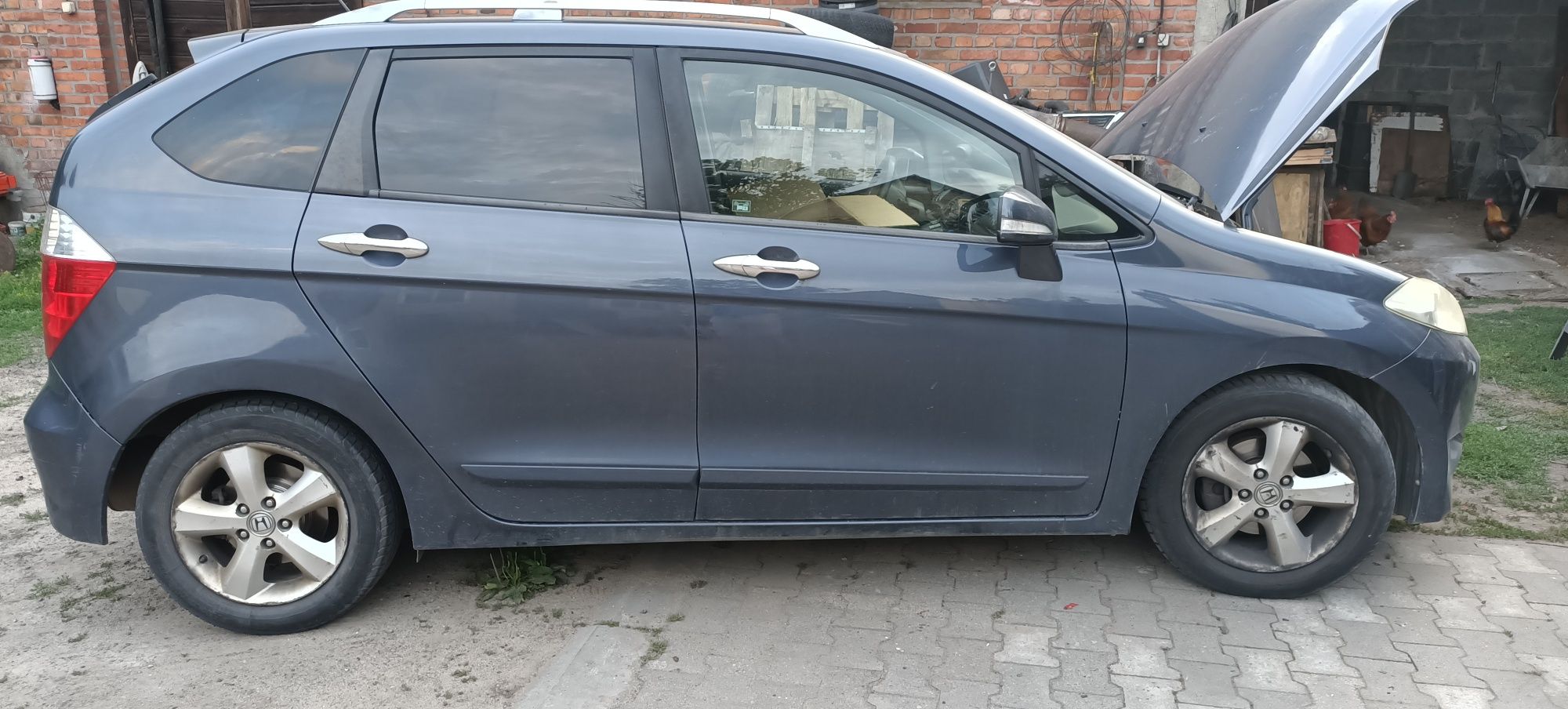 Honda FRV uszkodzony silnik